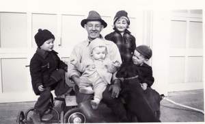 labeled Bill Broxterman Charles Witter holding Tommie Maddux Jean Broxterman and Bobby Maddux Picture 20