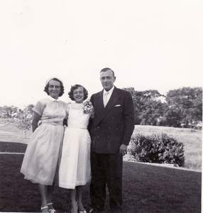 20 Hilda Joan Henry labeled 1954 Picture 18