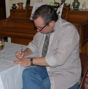Dave Writing What He is Thankful For Picture 4
