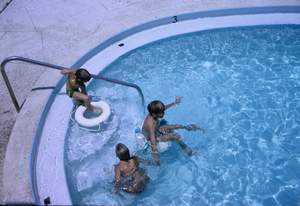 Florida Trip kids in Uncle Daves Hotel Pool Picture 267
