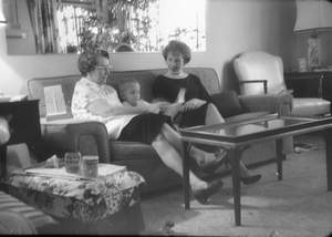 Hilda Bill and Sandy Picture 320