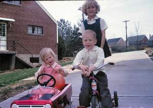 In Lilibet driveway Kathy Tom Mary Picture 345