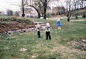 Rick Bill Ann in backyard on Samoht Ridge Picture 464
