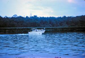 boat on lake Picture 139