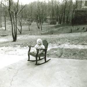 017 labeled Joan Easter 1941 Picture 17