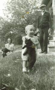 027 Joan holding cat Picture 27
