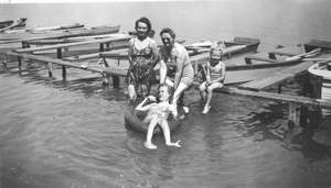 051 Hilda Pauline Grandma Witterstaetter and Joan Picture 51