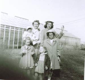 091 Ginny Scherer joan Ginny holding Barbara Gildea Diane Gildea Carol Witterstaetter and Lois Scherer Picture 91